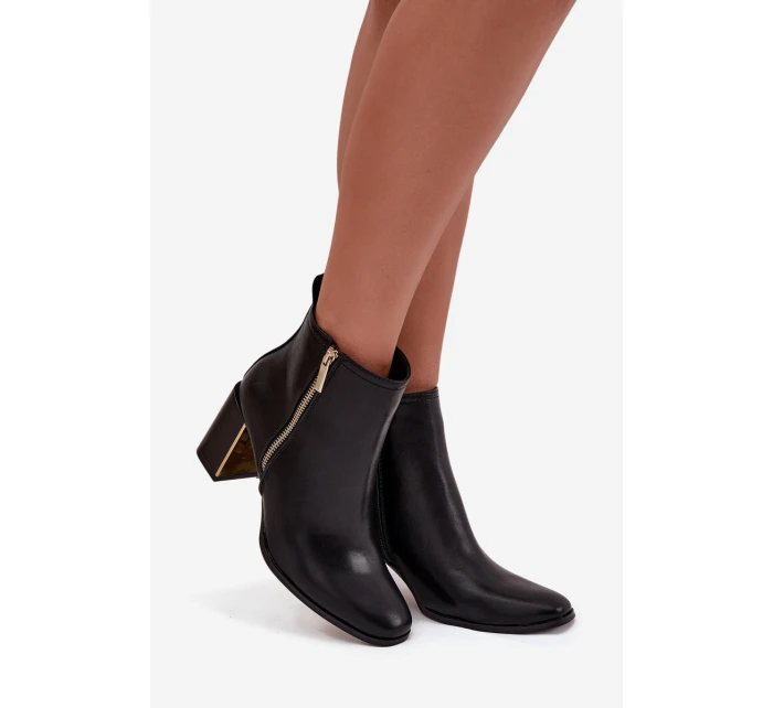 Dámské kotníkové boty na podpatku z eko kůže černé model 21747901 - Boto Dámské kotníkové boty na podpatku z eko kůže černé model 21747901 - Boto