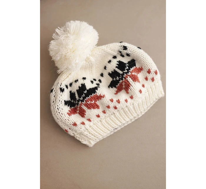 Dámská zimní čepice z vlny s motivem sněhových vloček a pomponem K457 ecru