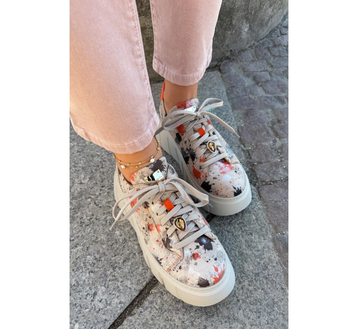 Kožené sneakersy na platformě Maciejka 06891-18 béžové Kožené sneakersy na platformě Maciejka 06891-18 béžové