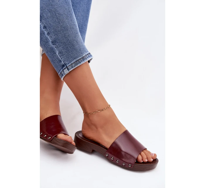 Dámské pantofle s přezkami na nízkém podpatku bordó Brinalle