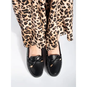 Moderní  mokasíny černé dámské platforma