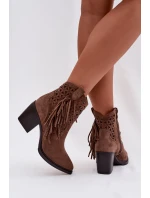 Dámské perforované kovbojky na podpatku s třásněmi Hnědé model 22009801 - Boto