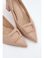 Dámské lodičky na širokém podpatku s ozdobnou sponou Seriva – nude