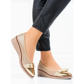 Originální dámské zlaté  lodičky na klínku