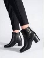 Pohodlné dámské  kotníčkové boty černé na širokém podpatku