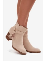 Dámské kotníkové boty na podpatku s třásněmi světle béžové Rosabella Dámské kotníkové boty na podpatku s třásněmi světle béžové Rosabella
