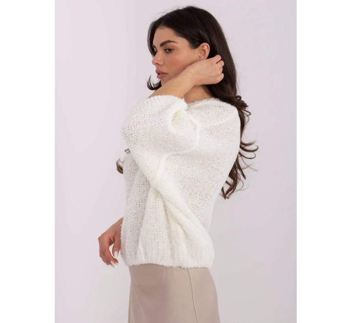 Sweter IT SW model 21766139 ecru - FPrice Sweter IT SW model 21766139 ecru - FPrice