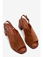 Kožené semišové sandály na podpatku Vinceza 39995 Camel