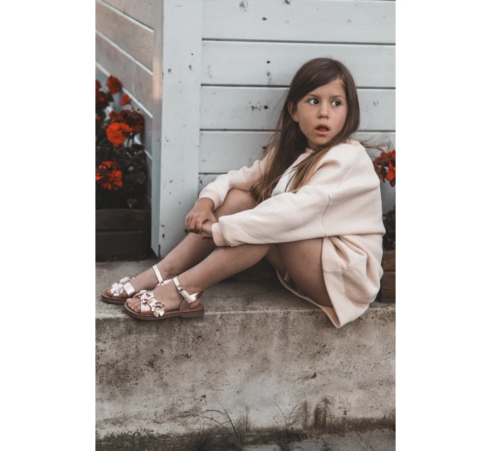 Dětské sandálky zdobené květy s suchým zipem růžové Fagossa