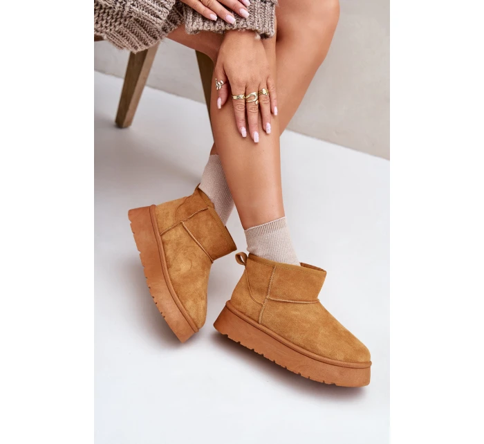 Nízké dámské sněhule na platformě s teplou podšívkou Camel Saldren Nízké dámské sněhule na platformě s teplou podšívkou Camel Saldren