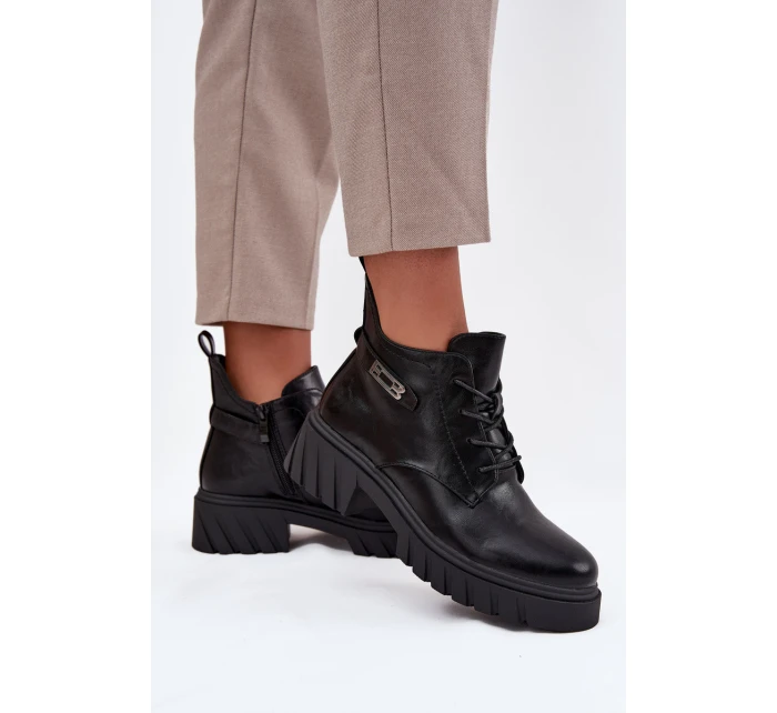 Nízké zateplené dámské kotníkové boty na klínku s ozdobným páskem Černé model 21708426 - Boto