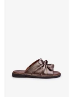 Dámské měděné pantofle na plochém podpatku Nelvira Dámské měděné pantofle na plochém podpatku Nelvira