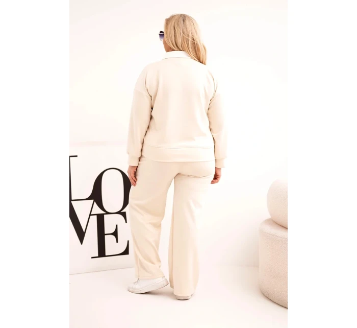 Dámská souprava model 21924584 Plus Size s širokými nohavicemi a límečkem béžová - K-Fashion Dámská souprava model 21924584 Plus Size s širokými nohavicemi a límečkem béžová - K-Fashion