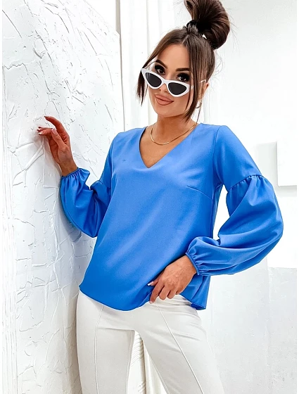 Světle modrá elegantní dámská halenka s ozdobnými rukávy model 19761434 - Moon Světle modrá elegantní dámská halenka s ozdobnými rukávy model 19761434 - Moon