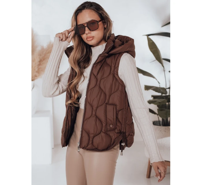 Dámská prošívaná vesta s kapucí MISSVEST hnědá FashionStreet TY5019