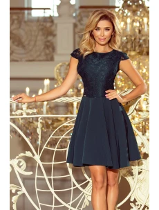 Lahvově zelené šaty s krajkou model 6332295