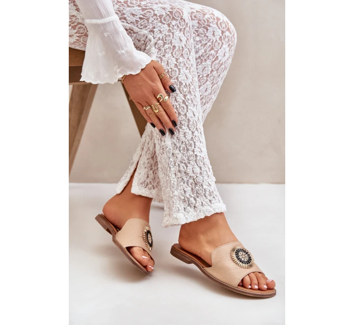 Kožené Pantofle S Dekorací Na Plochém Podpatku Béžové Lewski model 21682238 - Boto Kožené Pantofle S Dekorací Na Plochém Podpatku Béžové Lewski model 21682238 - Boto