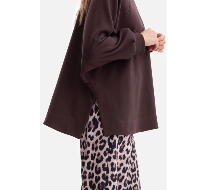 model 21379930 Pletená mikina uvolněného střihu tmavě čokoládová - BeWear model 21379930 Pletená mikina uvolněného střihu tmavě čokoládová - BeWear