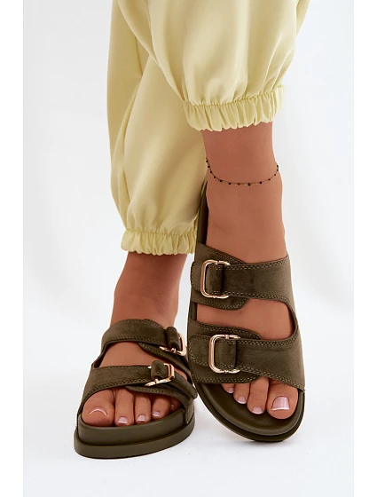 Dámské pantofle se zlatými sponami tmavě zelené model 22125516 - Boto