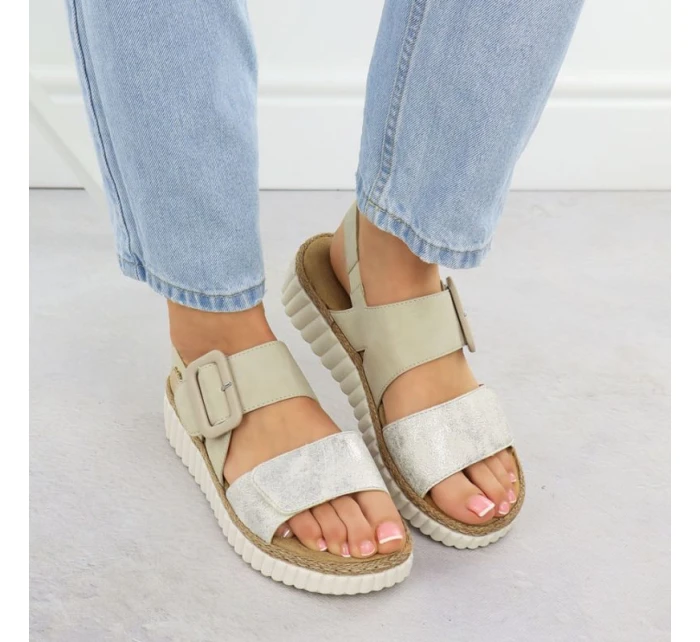 Dámské sandály na podpatku béžové model 21904791 - Rieker