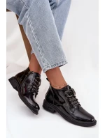 Kožené lakované dámské kotníčkové boty s ozdobným šněrováním D&A MR52-124 Černé