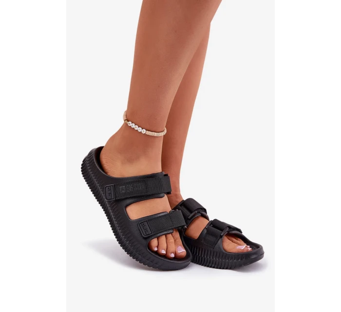 Dámské pěnové pantofle na suchý zip Big Star – černé Dámské pěnové pantofle na suchý zip Big Star – černé