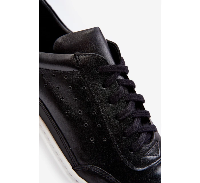 Pánské kožené sportovní boty model 21641519 černé - Zazoo Pánské kožené sportovní boty model 21641519 černé - Zazoo