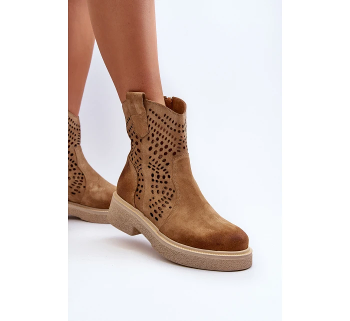 Dámské nízké kozačky z semiše s podrážkou Bežové model 21652391 - Zazoo