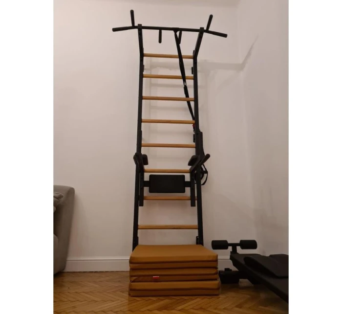 SKLÁDACÍ GYMNASTICKÁ MATRACE HNĚDÁ 180CM BENCHK SKLÁDACÍ GYMNASTICKÁ MATRACE HNĚDÁ 180CM BENCHK