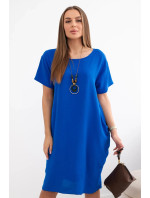 Šaty s kapsami a přívěskem chrpově modrá