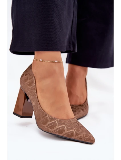 Dámské Lodičky Na Podpatku S Dekorativním Vytlačením Vinceza 62254 Hnědé