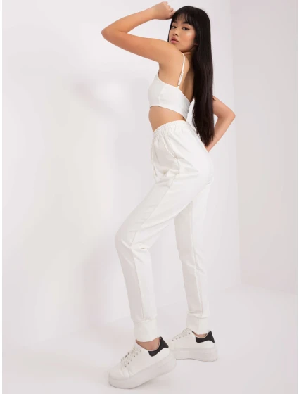 Spodnie LK SP ecru model 18650721 - FPrice Spodnie LK SP ecru model 18650721 - FPrice