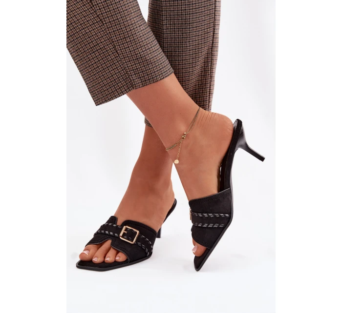 Dámské lodičky na jehlovém podpatku s páskem a zlatým sponou Černé Jelira