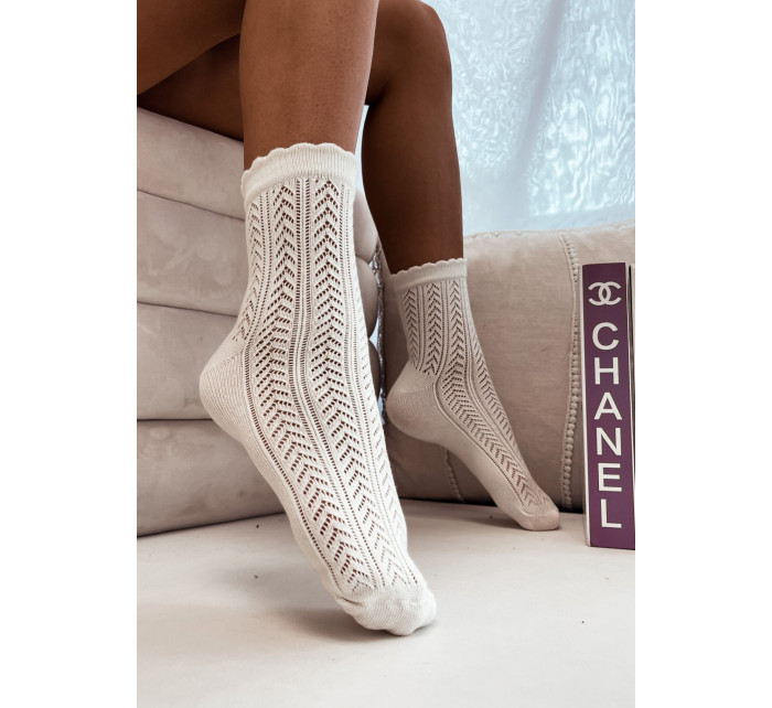 Dámské ažurové ponožky Milena 0989 37-41