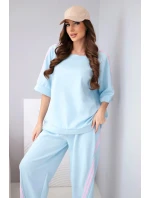 Dámský máslový komplet z model 22015426 mikina a kalhoty s lampasy modrý - K-Fashion Dámský máslový komplet z model 22015426 mikina a kalhoty s lampasy modrý - K-Fashion
