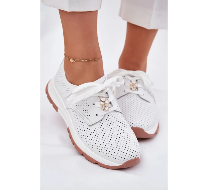 Dámské kožené polobotky s připínacím doplňkem Artiker – bílé