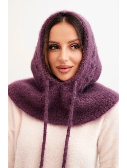 Dámská čepice s kapucí a pleteným vzorem fialová