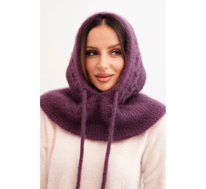 Dámská čepice s kapucí a pleteným vzorem fialová