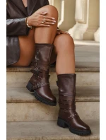 Zateplené dámské kozačky s pásky a přezkami hnědé model 21710891 - Boto