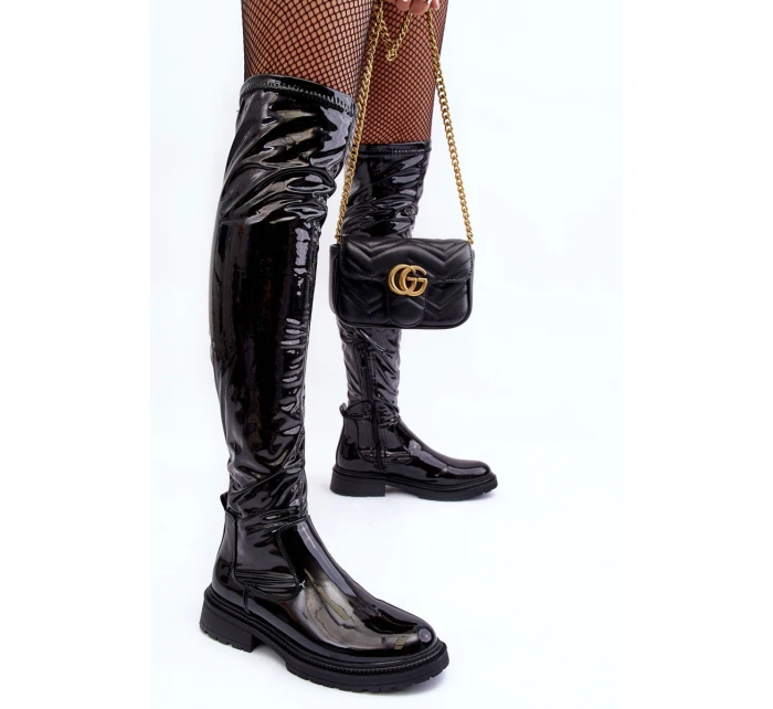 Lakované koleno vysoké boty na ploché podpatku černé model 21634941 - Boto