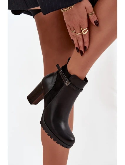 Dámské botky na podpatku s páskem Mirielle – černé Dámské botky na podpatku s páskem Mirielle – černé