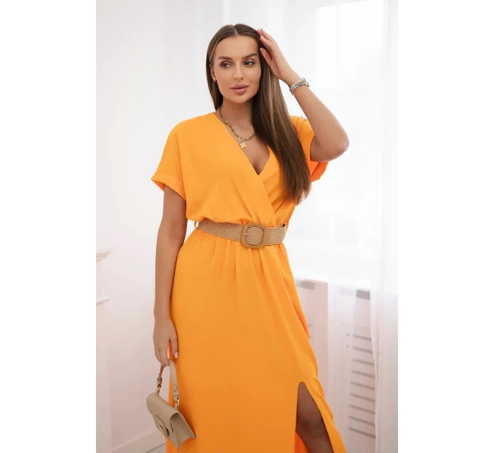 Dlouhé šaty s ozdobným páskem pomeranč