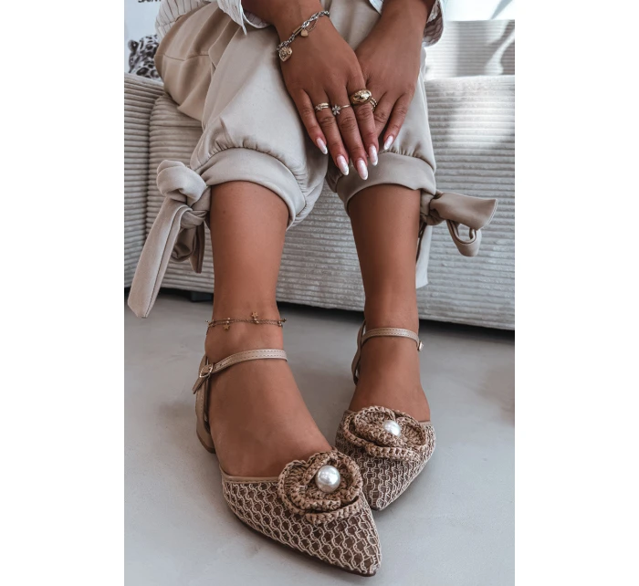 Dámské sandály na klínku s ozdobným detailem tmavě béžové Vionessa
