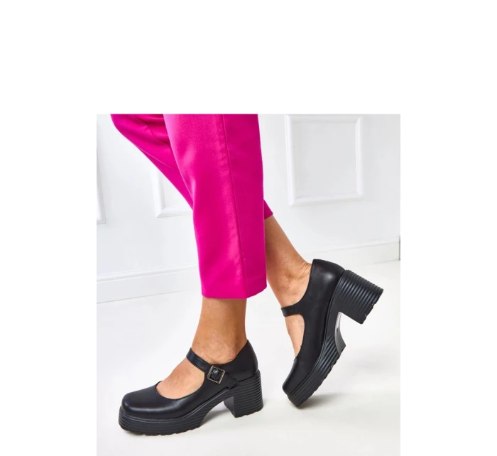 Polobotky na podpatku  model 218165 Solea