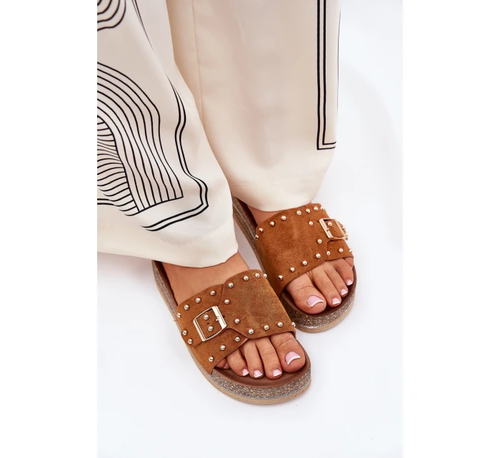 Dámské Pantofle Na Platformě S Přezkou A Camel model 21689943 - Boto Dámské Pantofle Na Platformě S Přezkou A Camel model 21689943 - Boto