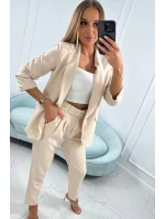 Elegantní souprava saka a kalhot tmavě béžové barvy Elegantní souprava saka a kalhot tmavě béžové barvy