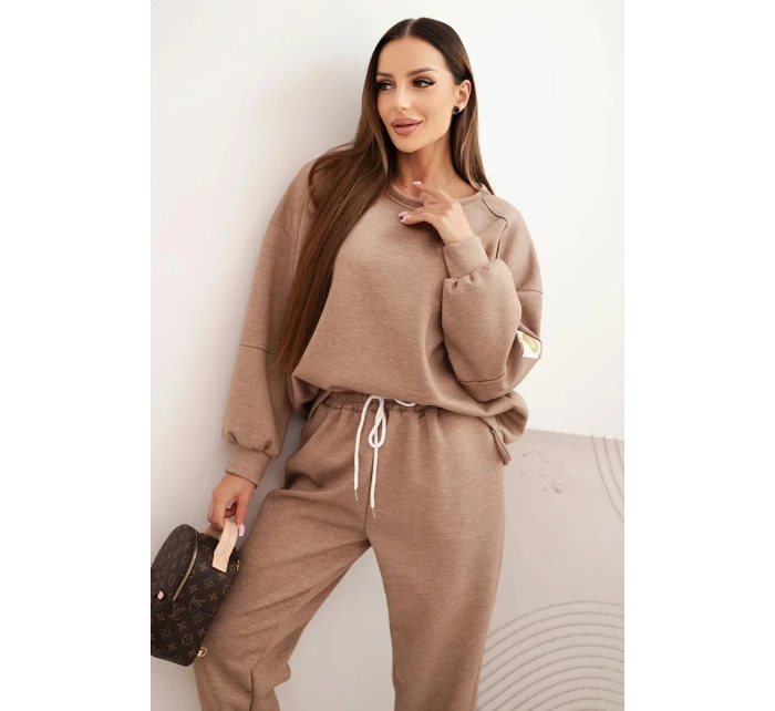 Komplet dámský máslový s volnou mikinou a kalhotami s nápisem LOVE khaki Komplet dámský máslový s volnou mikinou a kalhotami s nápisem LOVE khaki