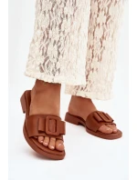 Dámské nazouváky na ploché podrážce s přezkou Camel model 21900536 - Boto Dámské nazouváky na ploché podrážce s přezkou Camel model 21900536 - Boto