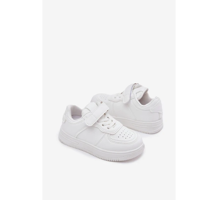 Dětská Sportovní Obuv Z Eko Kůže Bílá model 21700953 - Boto Dětská Sportovní Obuv Z Eko Kůže Bílá model 21700953 - Boto