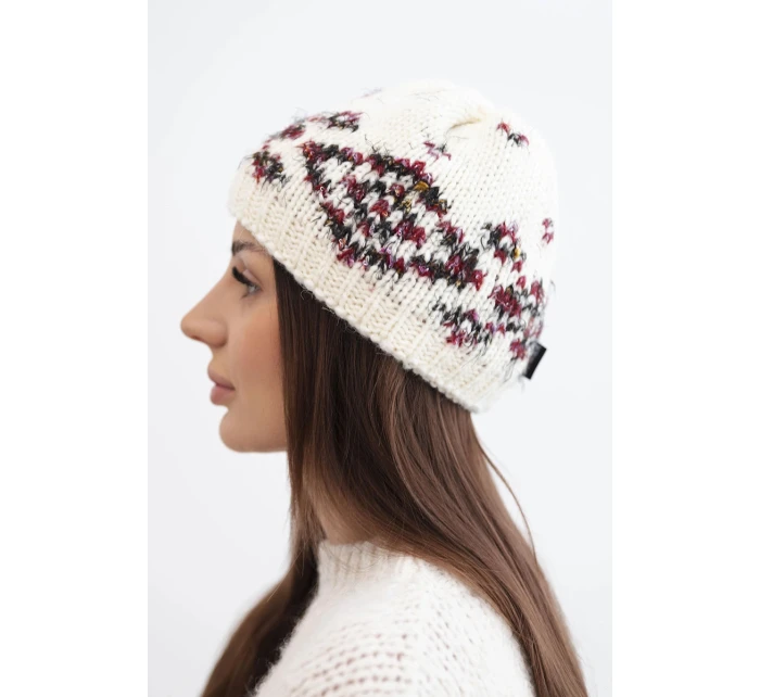 Dámská zimní čepice s norským vzorem a silným pletením K351 ecru+czerwony Dámská zimní čepice s norským vzorem a silným pletením K351 ecru+czerwony